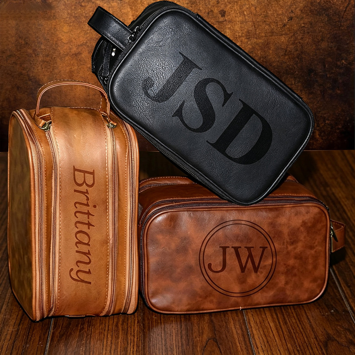 Personalized Leather Toiletry Bag for Men Large Capacity Toiletry Travel Bag PU Leather Waterproof Shaving Bag Travel Essentials Customized Gifts for Husband Groomsmen Father's Day
